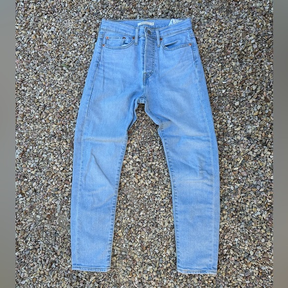 Levi's Light Blue Skinny Jeans for Women - Picture 1 of 5